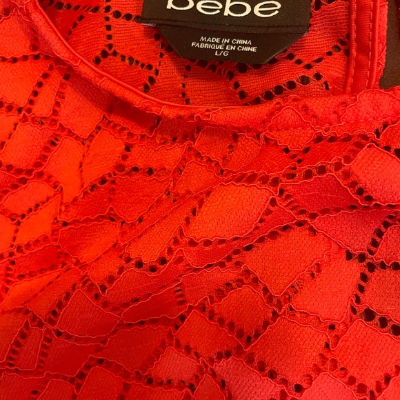 Bebe Red Crop Top Lace, sleeveless with Key hole abs, Size Large - Picture 10 of 11